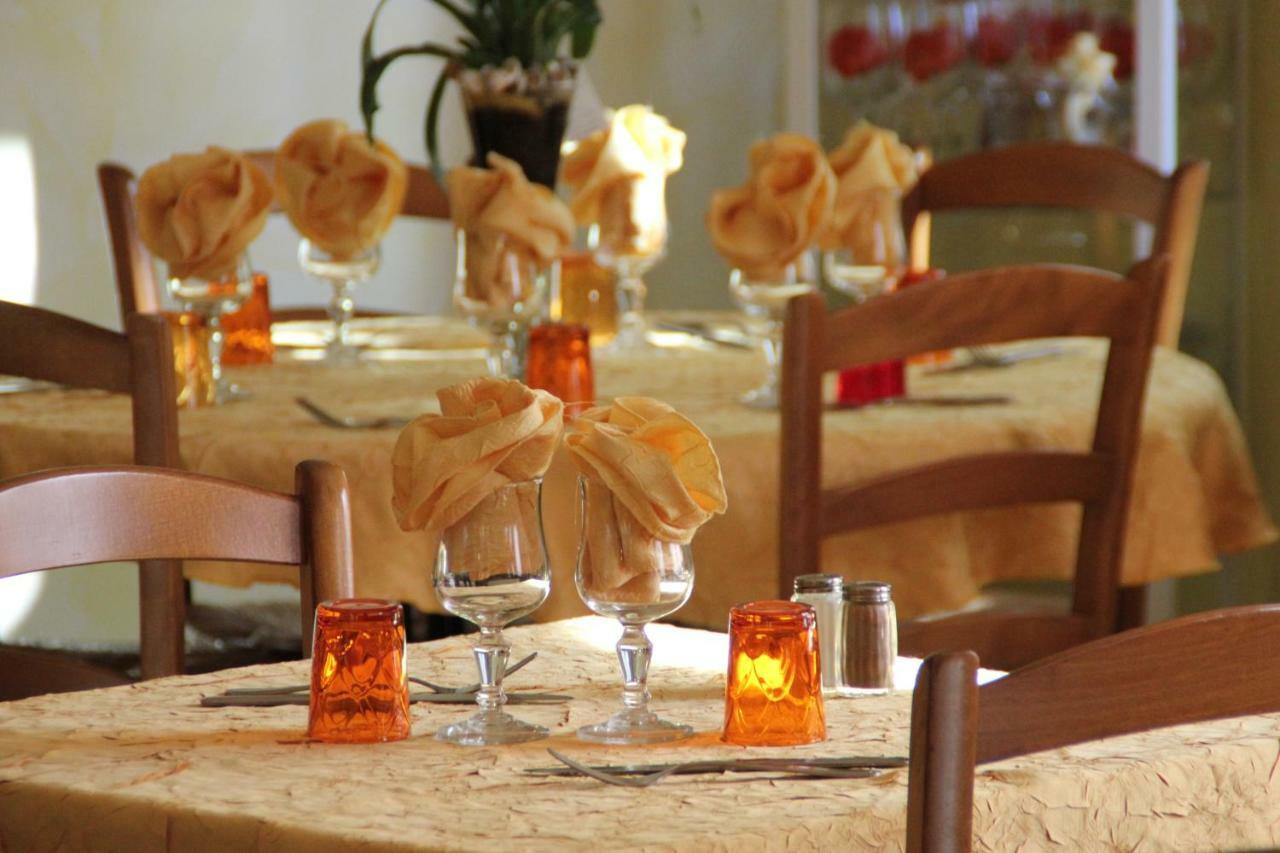 Le Provencal Hotel โอปส์ ภายนอก รูปภาพ